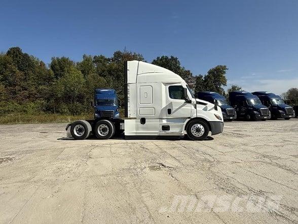 Freightliner CASCADIA 116 Tractor Units