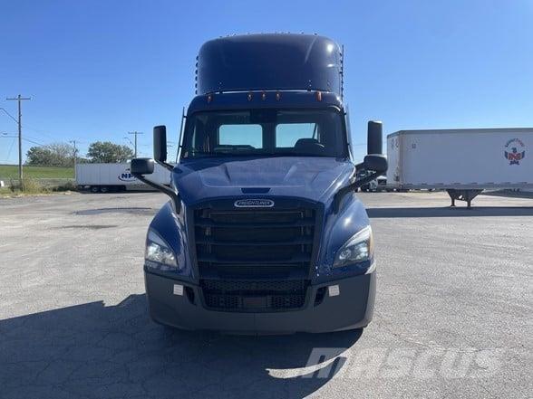 Freightliner CASCADIA 116 Tractor Units