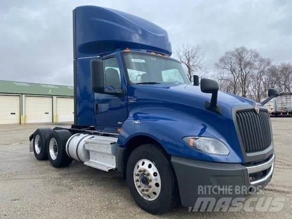 International LT Tractor Units