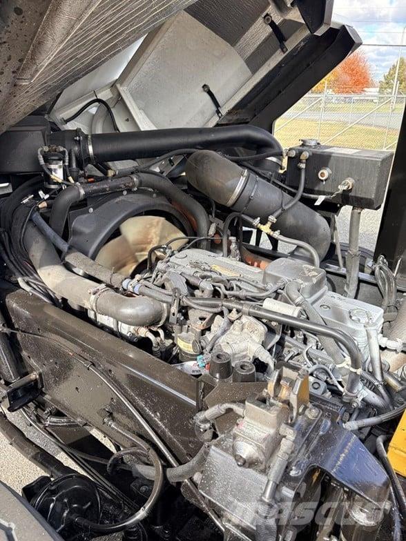 Kalmar OTTAWA 4X2 OFF-ROAD Terminal tractors