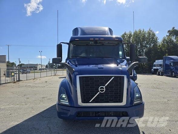 Volvo VNR64T640 Tractor Units