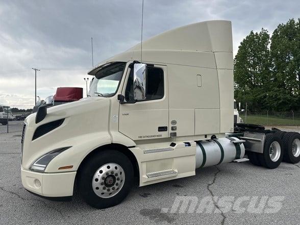 Volvo VNR64T640 Tractor Units