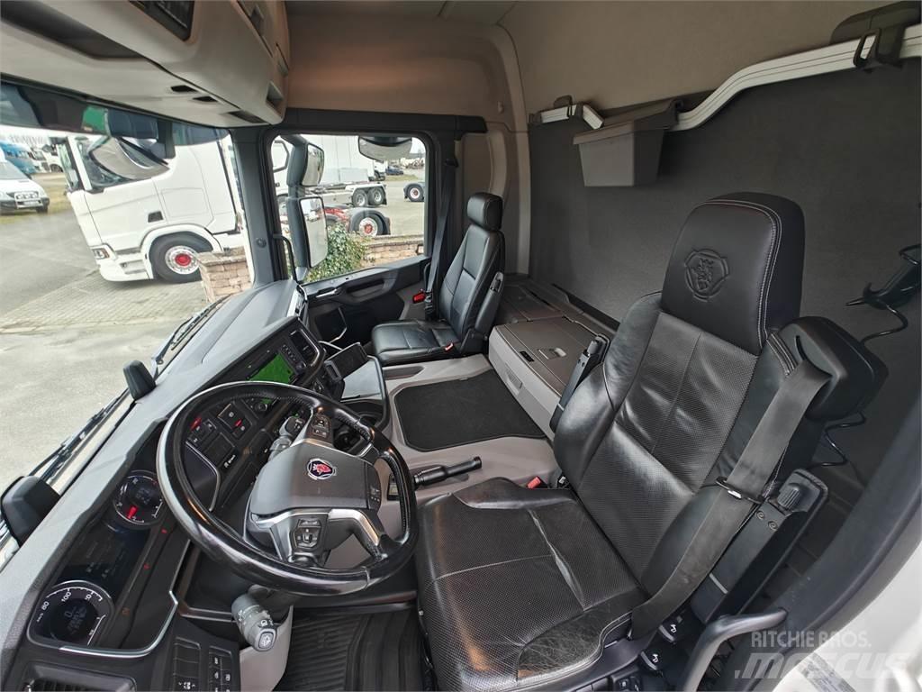 Scania P280 Box body trucks