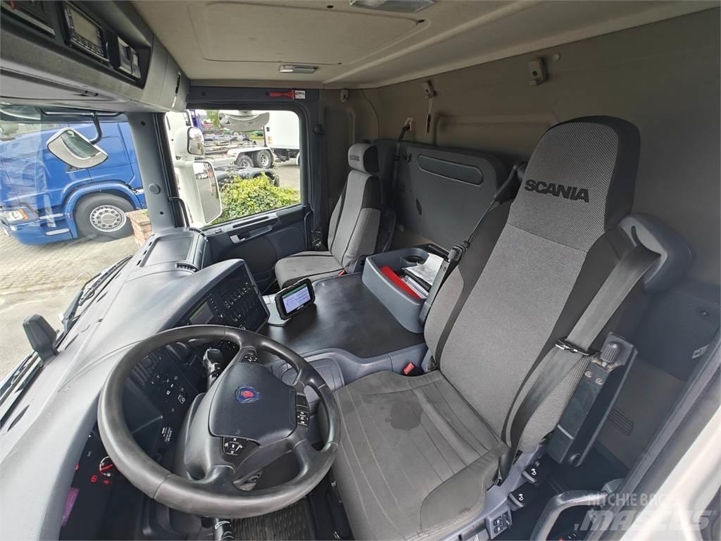 Scania P410 Temperature controlled trucks