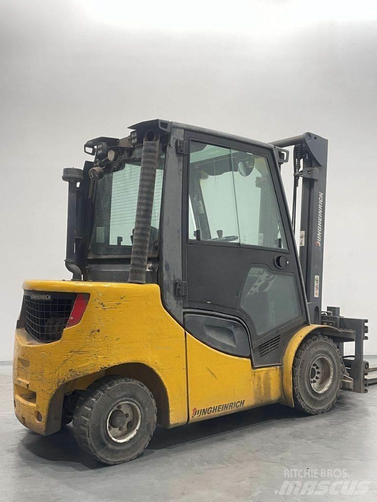 Jungheinrich DFG430S Diesel trucks