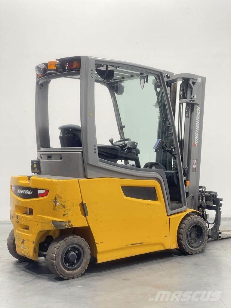 Jungheinrich EFG 320 Electric forklift trucks