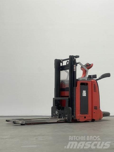 Linde D12HPAP Pedestrian stacker