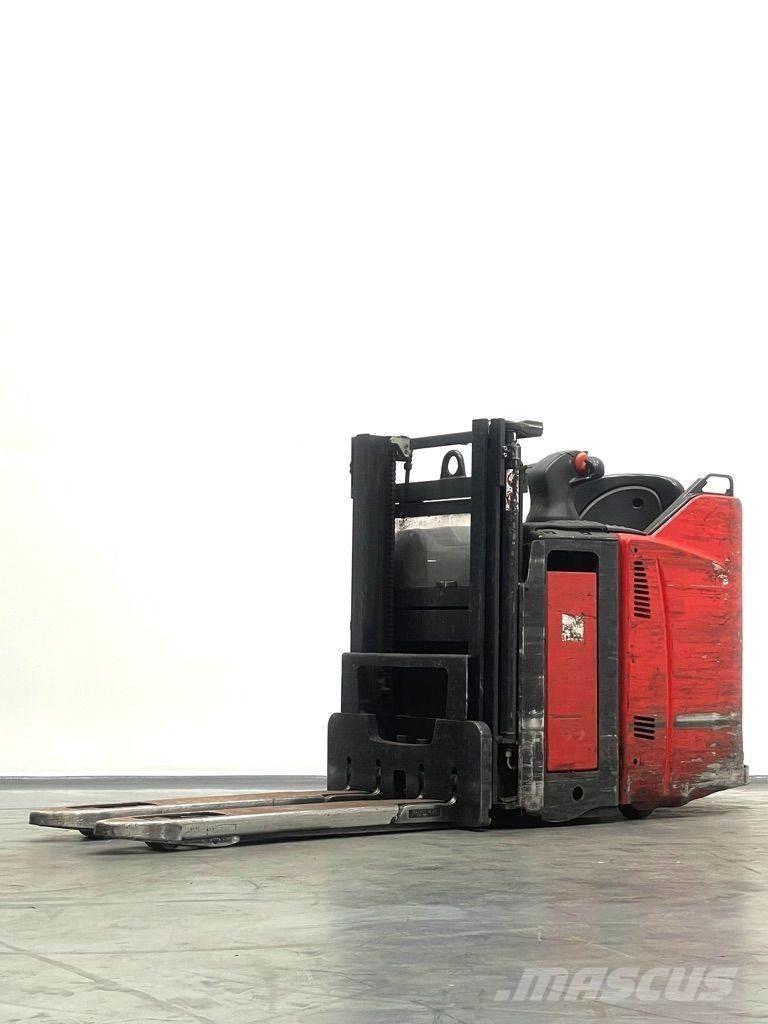 Linde D12HPSP-133 Pedestrian stacker