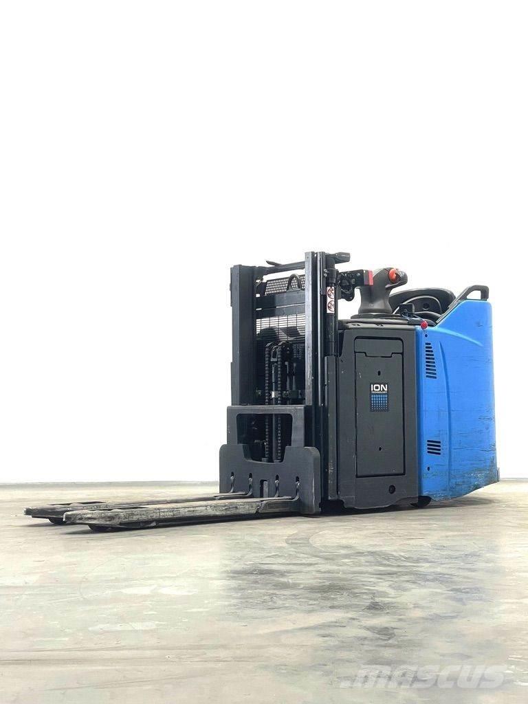 Linde D12HPSP-133 Pedestrian stacker