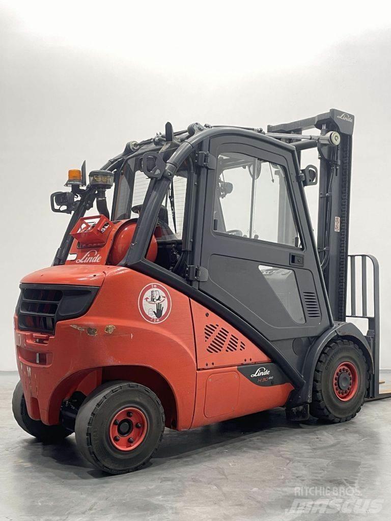 Linde H30T-02-393 LPG trucks