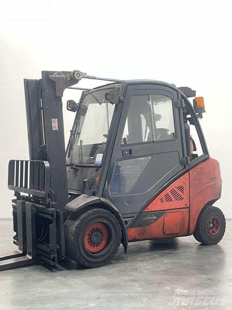 Linde H30T-02-393 LPG trucks