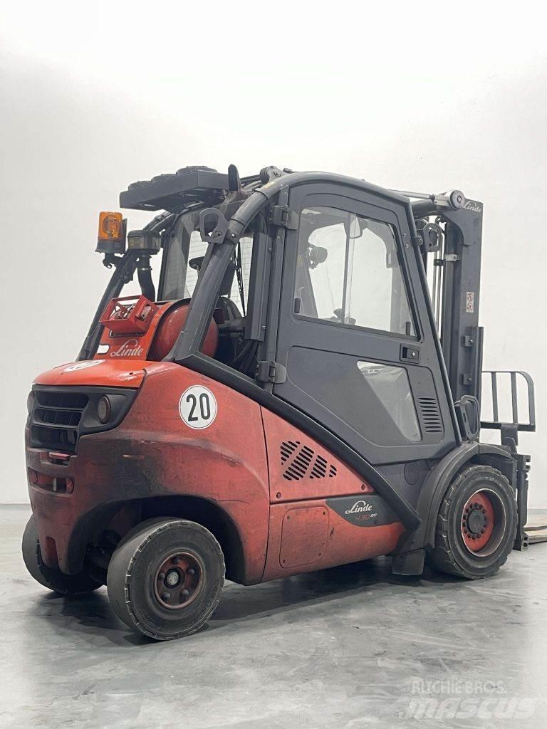Linde H30T-02-393 LPG trucks