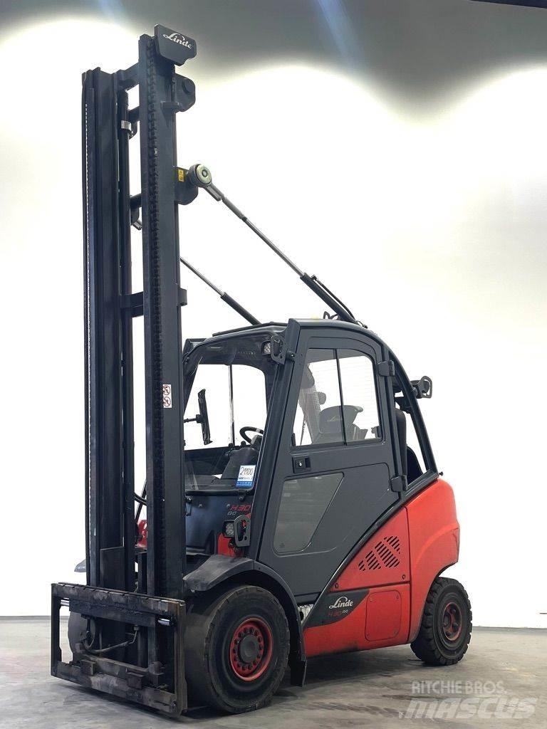 Linde H30T-393-EVO LPG trucks