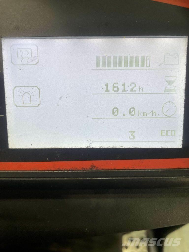 Linde P80-1191 Towing trucks