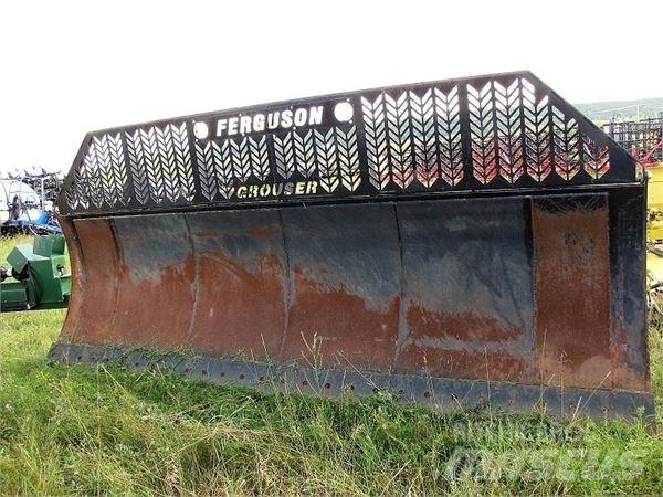Grouser 770HD Snow blades and plows