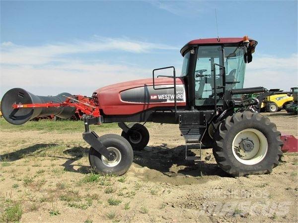 MacDon M150 Swathers