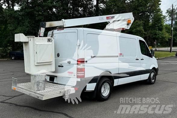 Skyvan UVN35A Truck & Van mounted aerial platforms