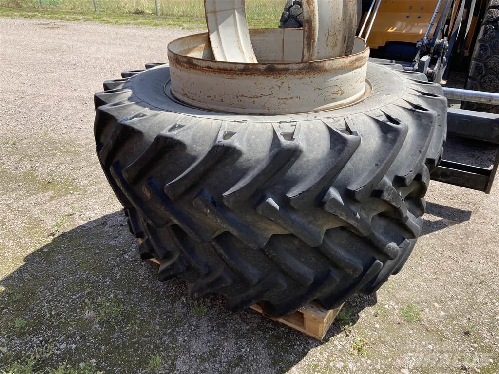  18.4X38 Tyres, wheels and rims