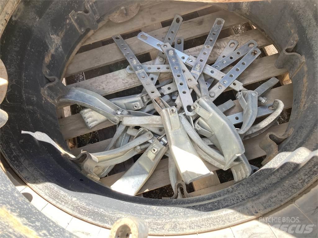  18.4X38 Tyres, wheels and rims