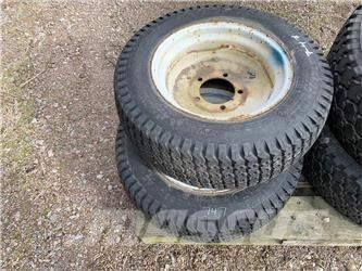  27X8.50-15 Tyres, wheels and rims
