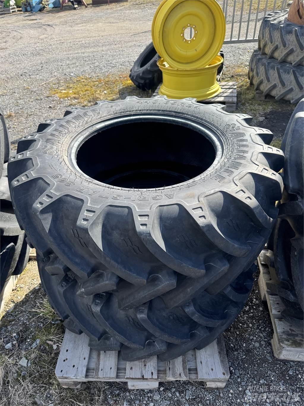  2st Alliance 440/65R24 Tyres, wheels and rims
