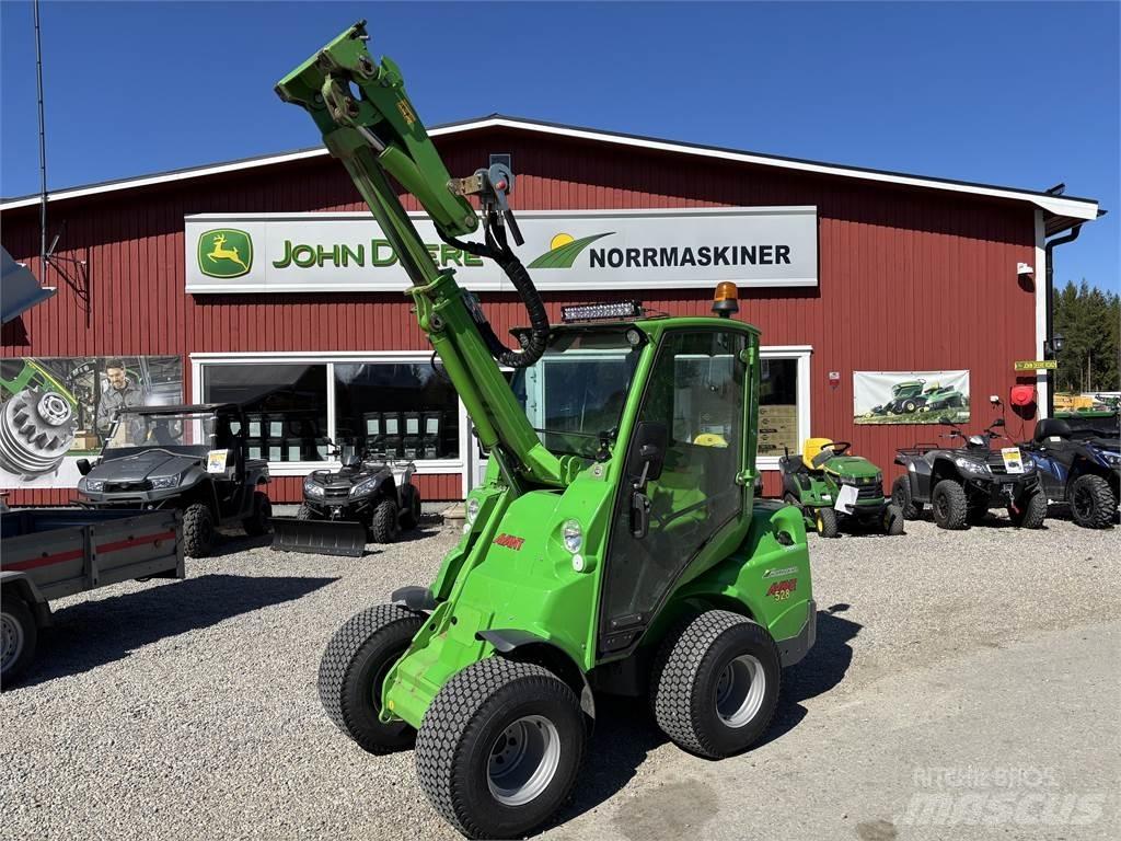Avant 528 Skid steer loaders