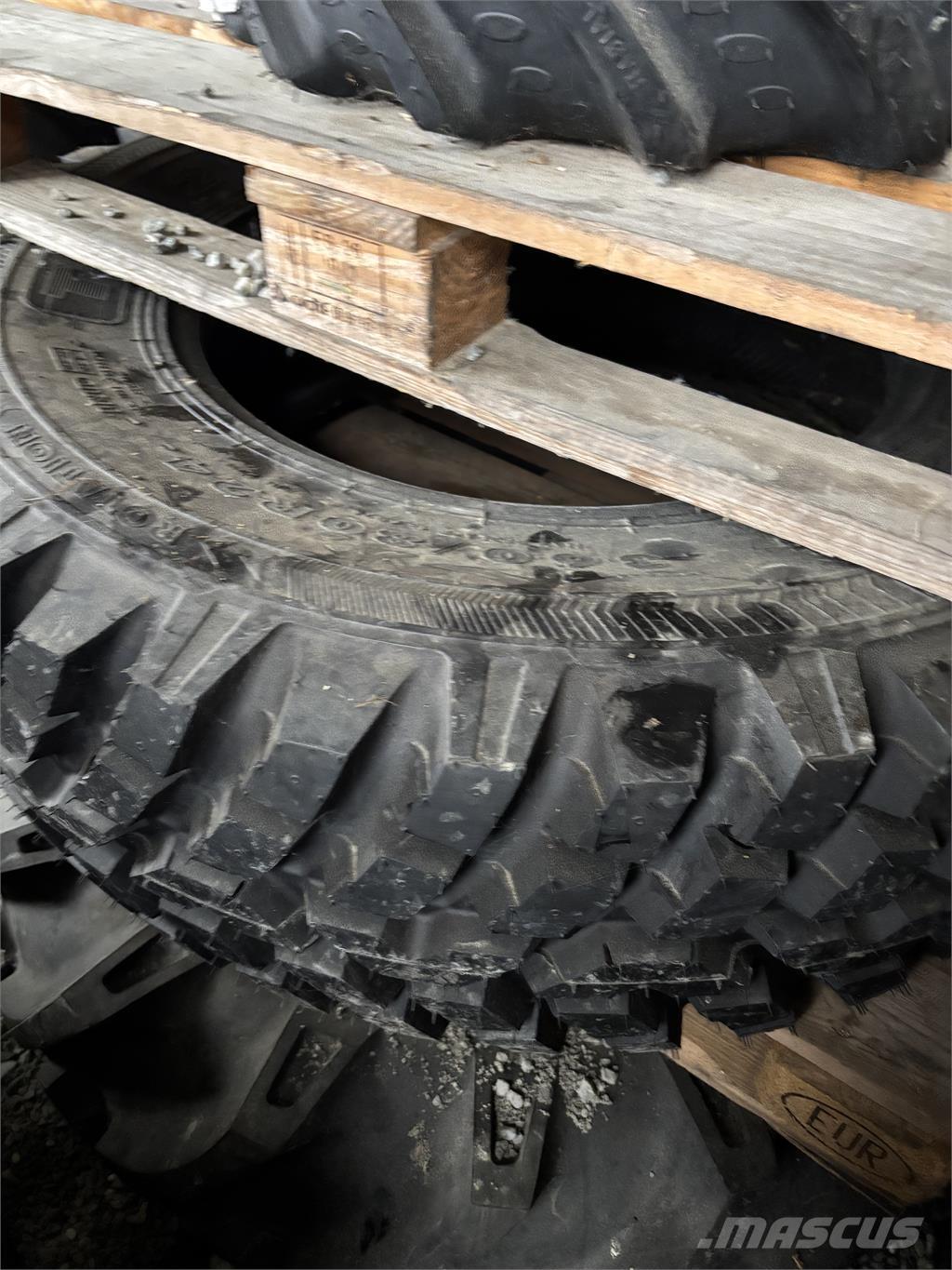 BKT Ridemax Tyres, wheels and rims