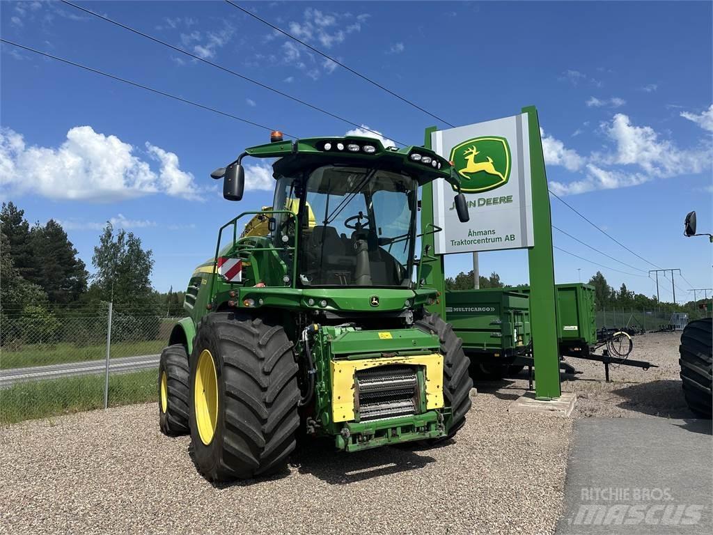 John Deere 8600 Self-propelled foragers