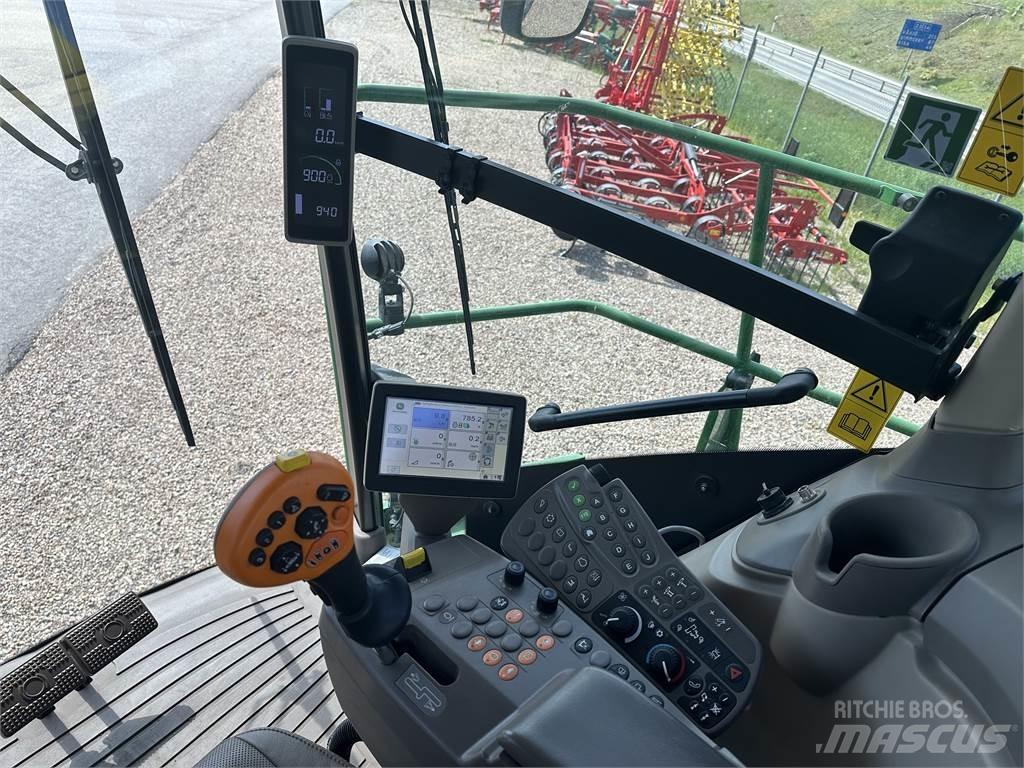 John Deere 8600 Self-propelled foragers