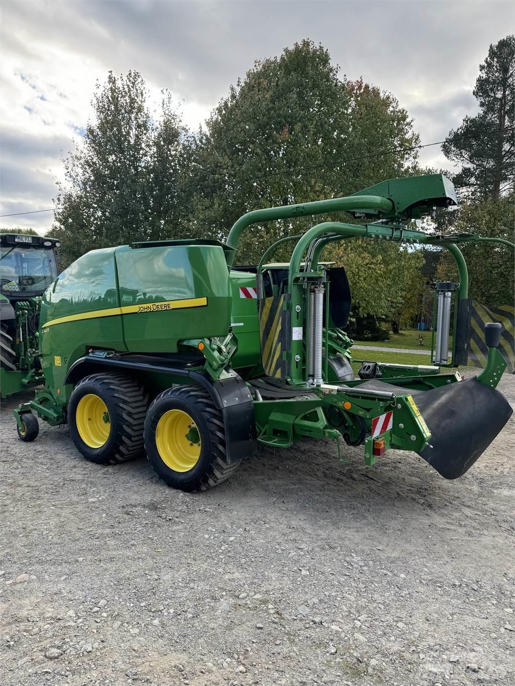 John Deere C441R boggie Other forage harvesting equipment