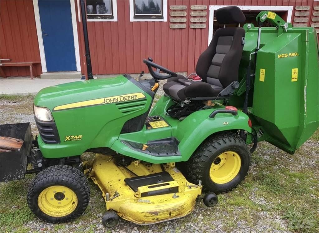 John Deere x748 Riding mowers