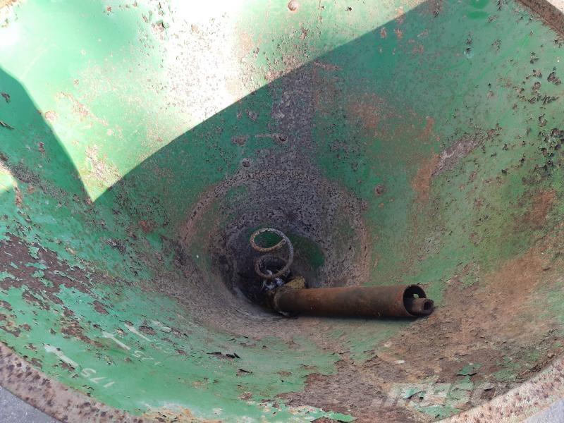  KONSTGÖDSEL TRATT Other sowing machines and accessories