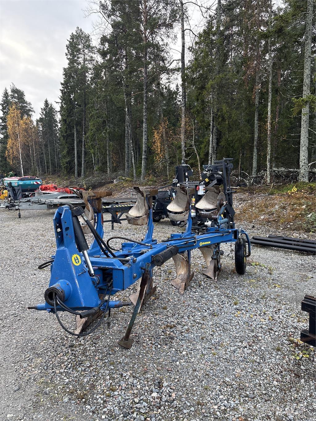 Överum CV 498 H Reversible ploughs
