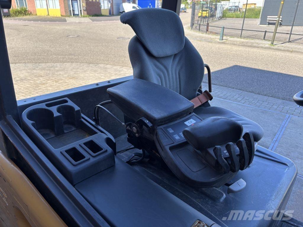 CAT 2EP8000 Electric forklift trucks