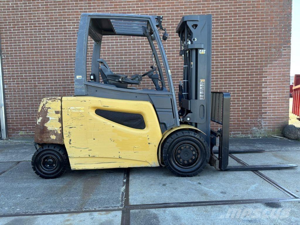 CAT 2EP8000 Electric forklift trucks