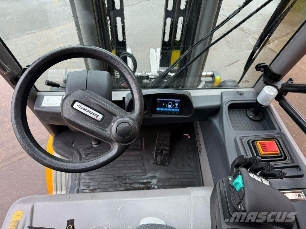 Jungheinrich EFG S30 Electric forklift trucks