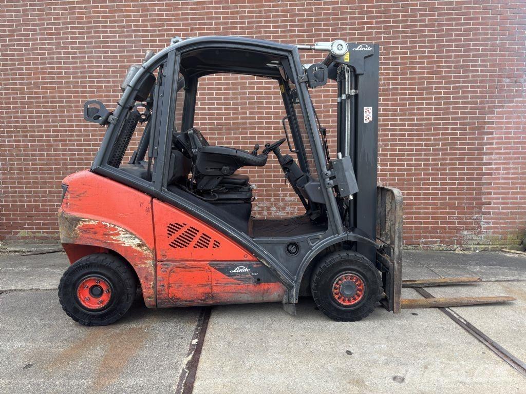 Linde H25D-02 Diesel trucks