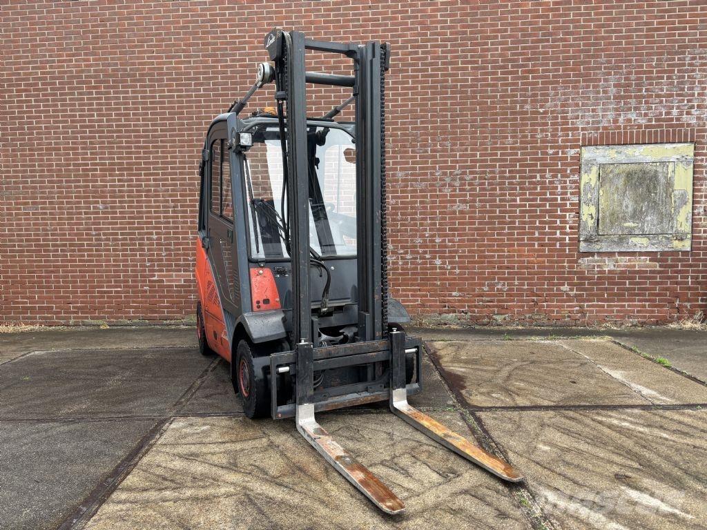 Linde H25T-01 LPG trucks
