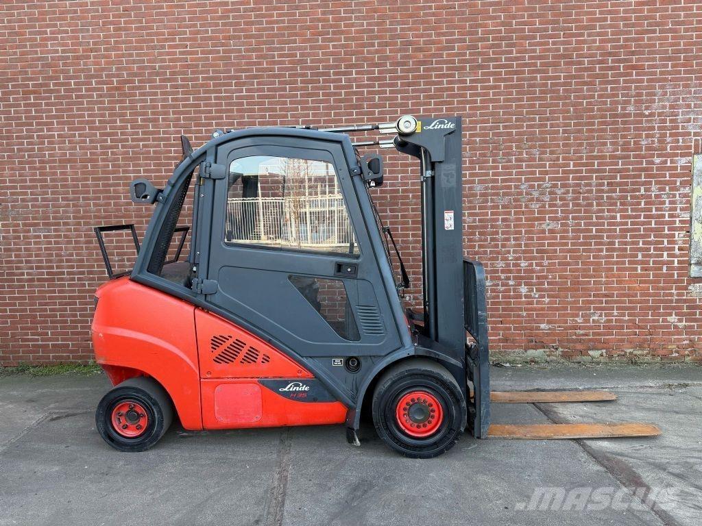 Linde H35 Diesel trucks