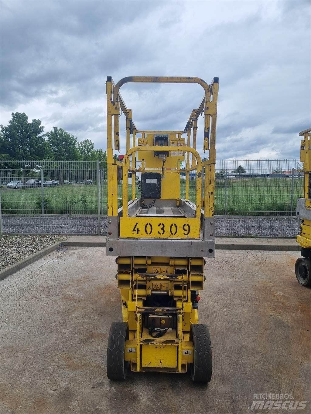 JLG 2030 ES Scissor lifts