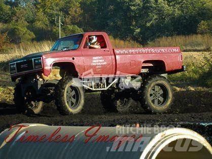 GMC K2500 Construction - Others