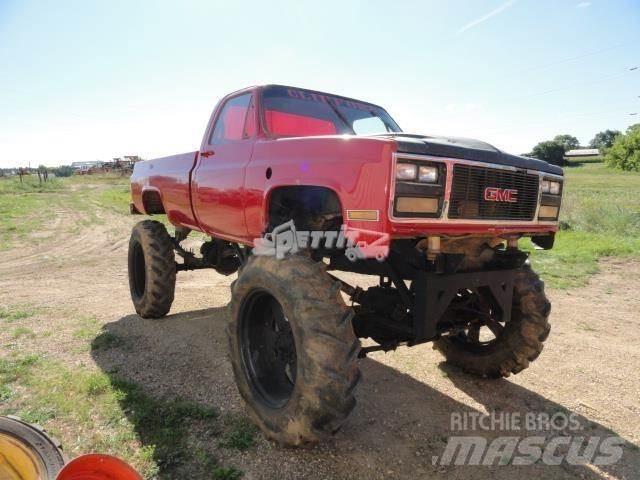 GMC K2500 Construction - Others