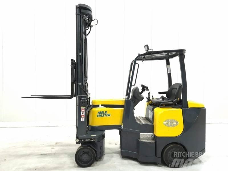 Aisle-Master 15E Narrow aisle truck