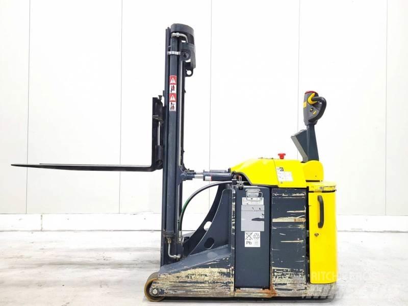 Combilift CS1500 Self propelled stackers
