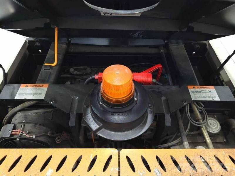 Crown SP3522-1.0 Medium lift order picker
