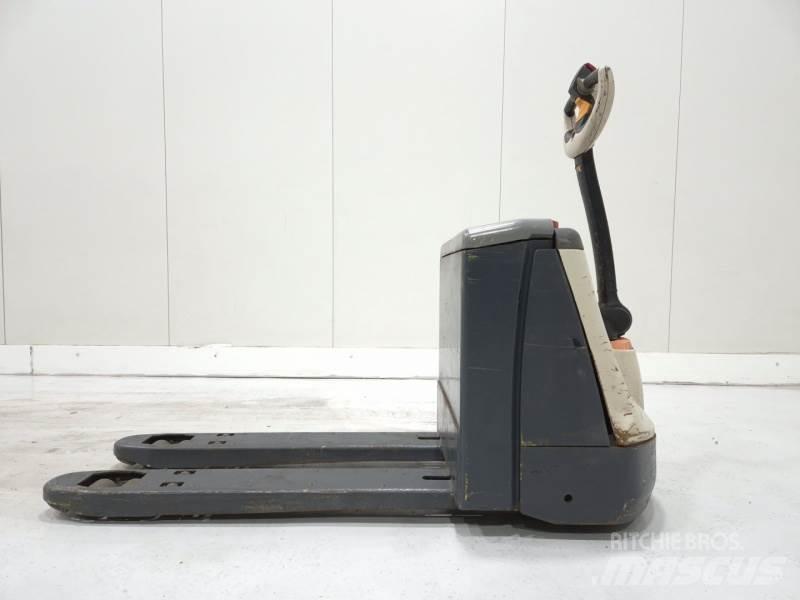 Crown WP 3020 Hand pallet truck