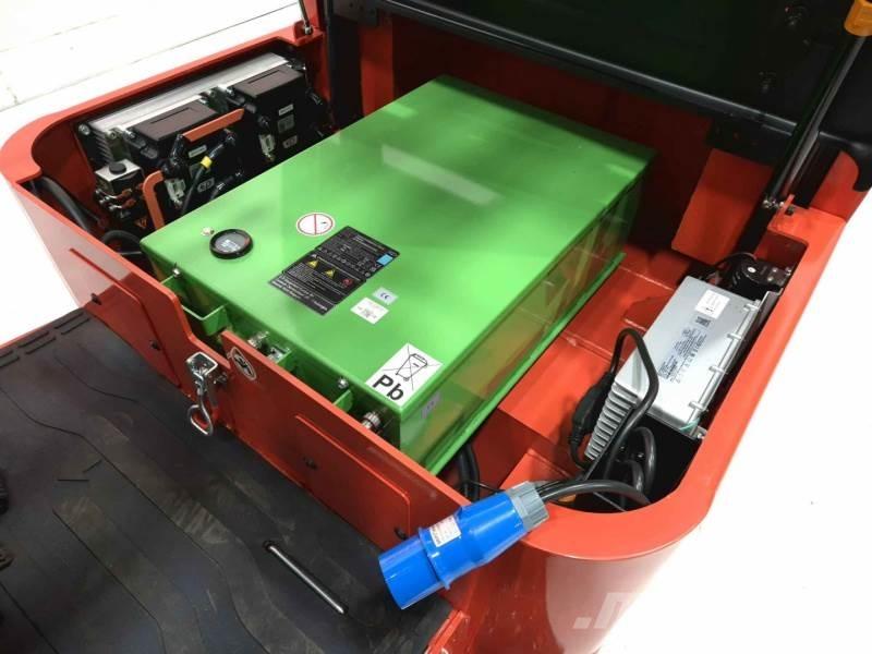 EP EFL201 Electric forklift trucks