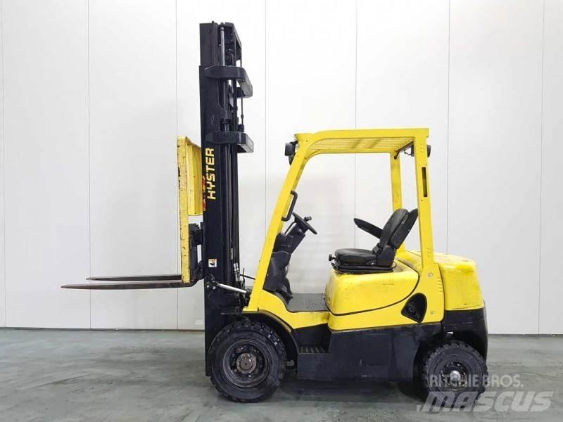Hyster H2.0XT Diesel trucks