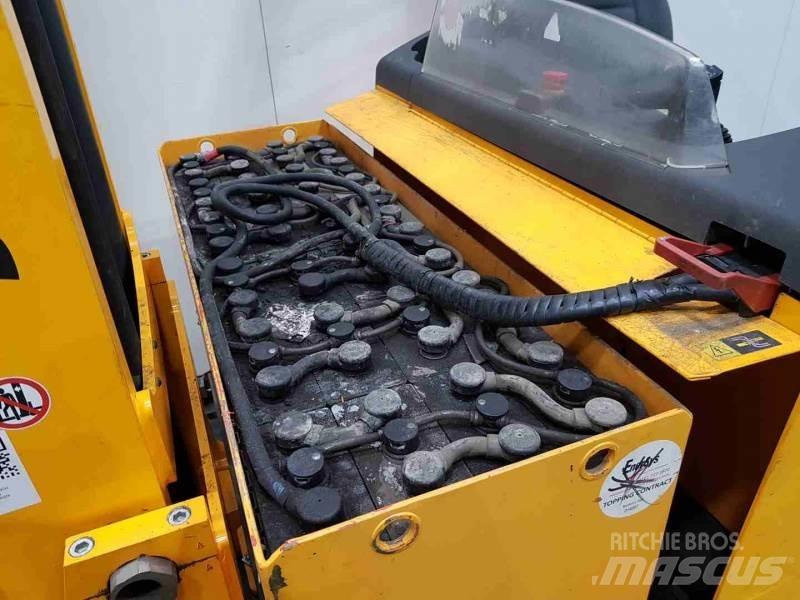 Jungheinrich ETV216 Reach trucks