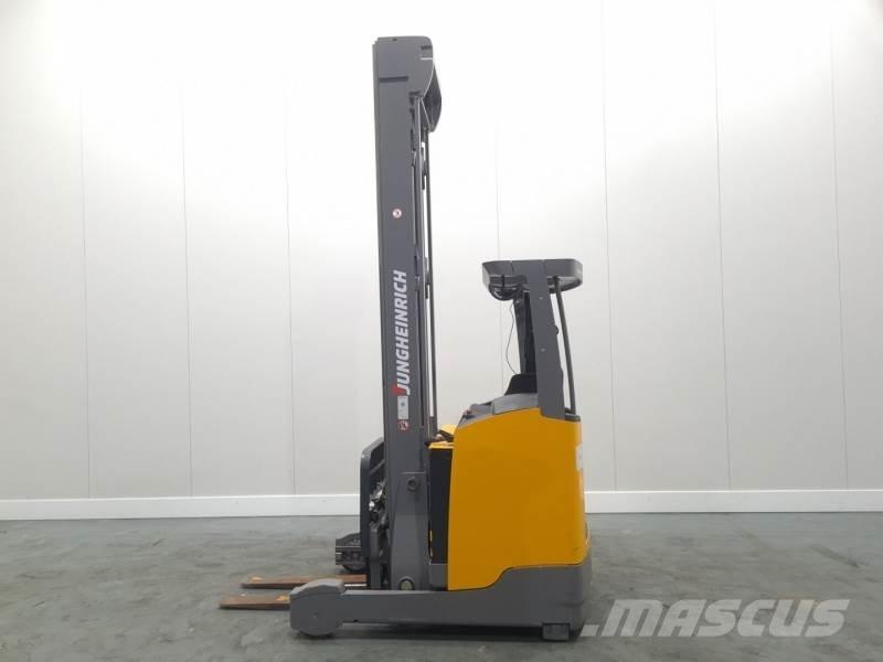 Jungheinrich ETV318 Reach trucks